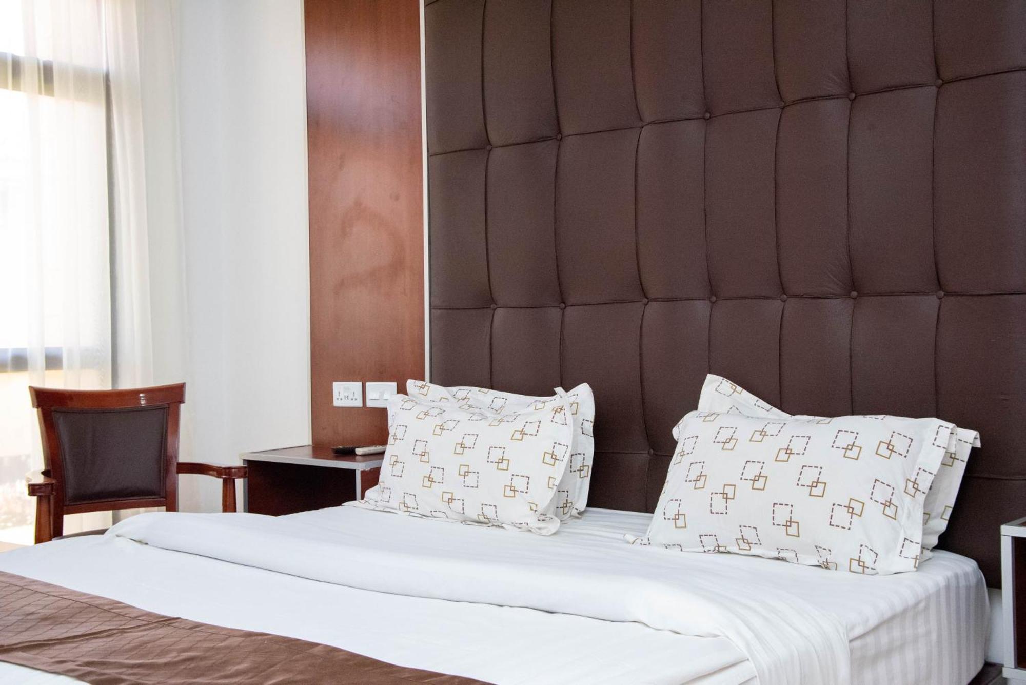 לוסקה Mika Hotel Kabulonga מראה חיצוני תמונה