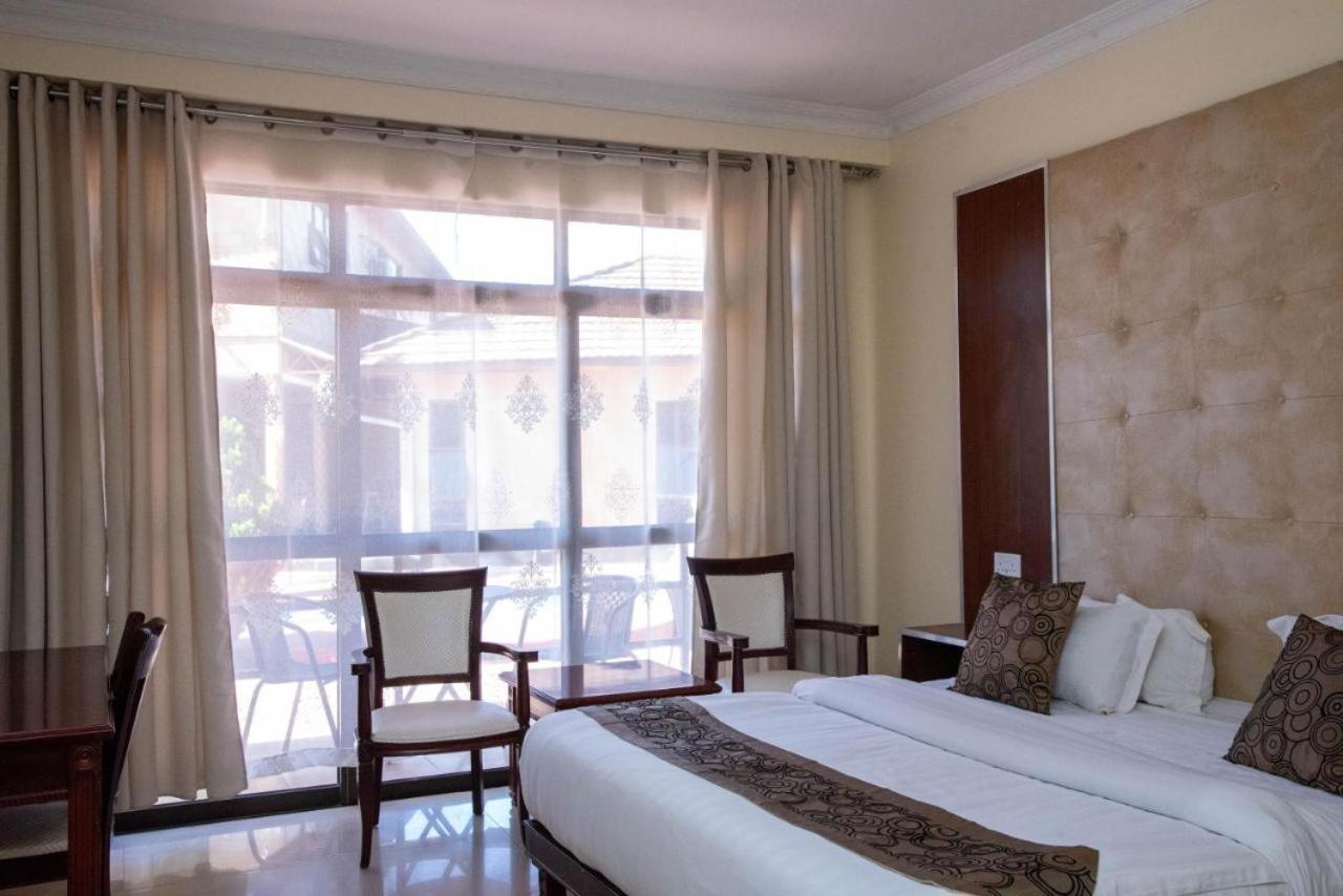 לוסקה Mika Hotel Kabulonga מראה חיצוני תמונה