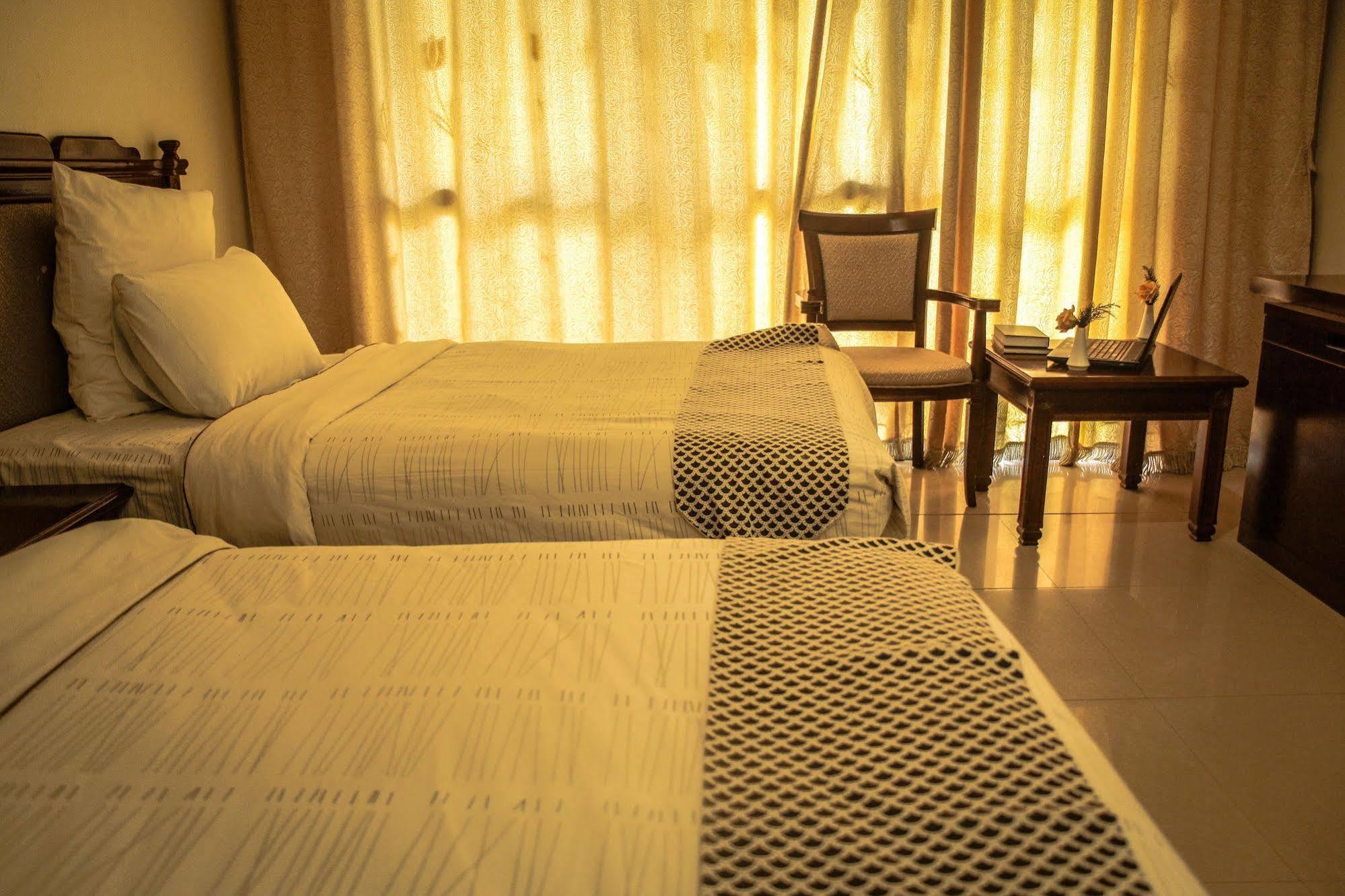 לוסקה Mika Hotel Kabulonga מראה חיצוני תמונה